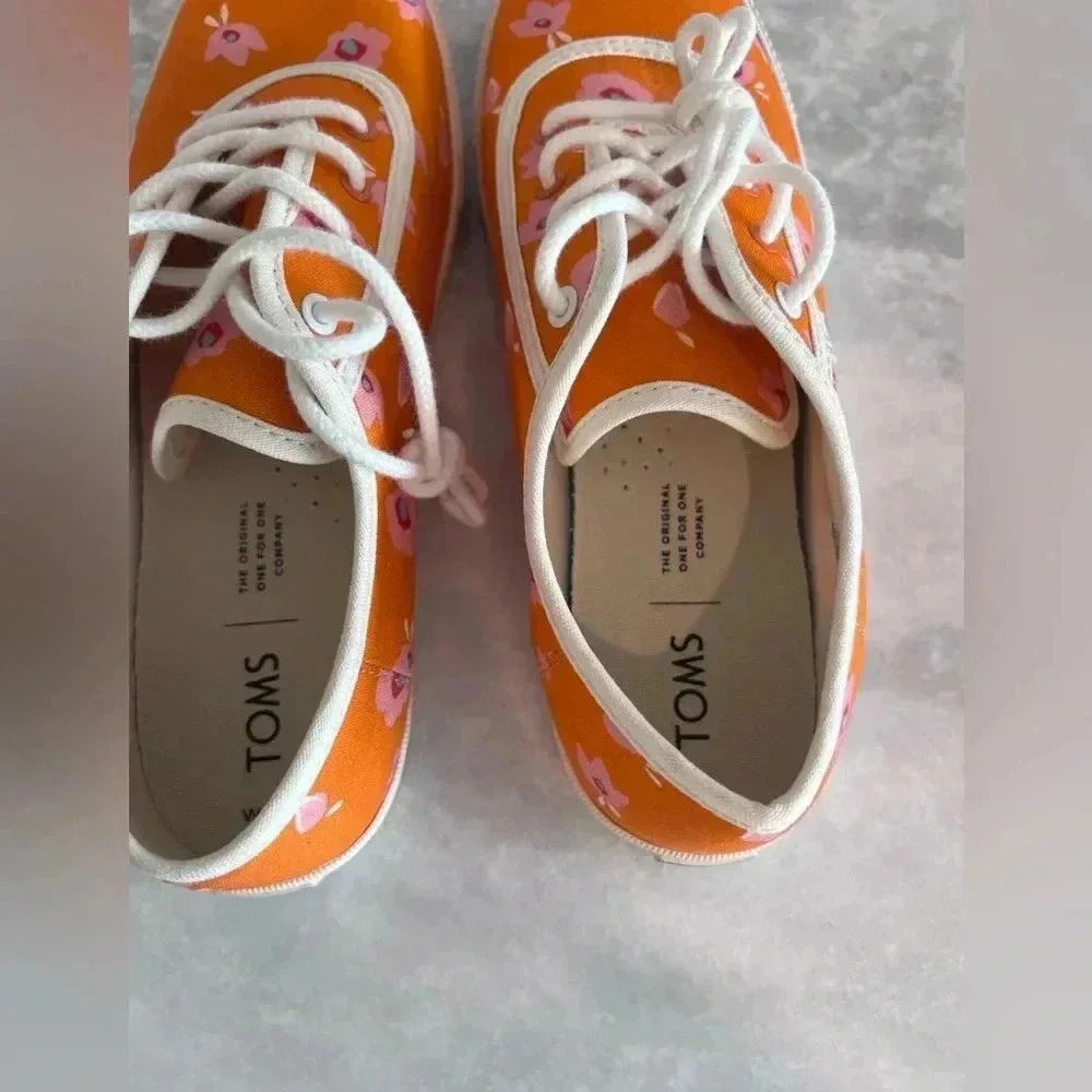 TOMS 7.5 in box Carmel Persimmon Spring Flower print shoe - Picture 7 of 9